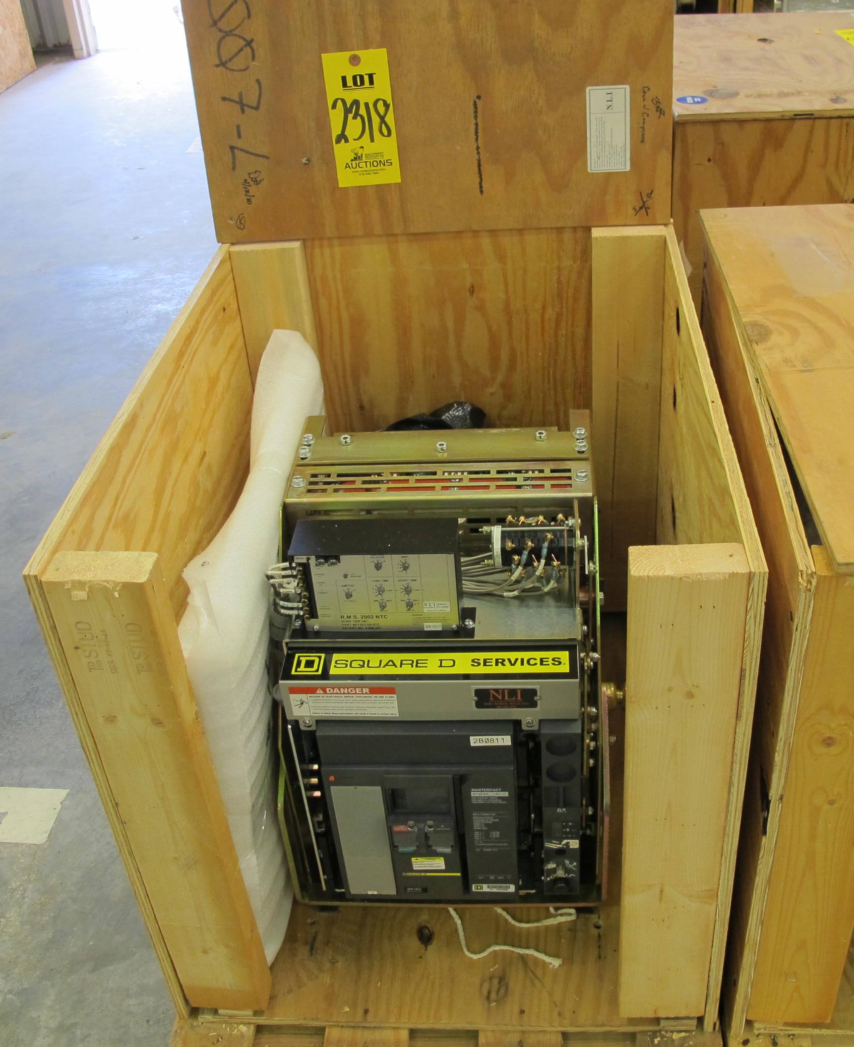 BREAKER, CIRCUIT, 600 FRAME AMP RATING, MASTERPACT NT 08N1 KIND, 3 POLE, 480 VOLT RATING SQUARE D DIRECT REPLACEMENT FOR NSR-EQ ABB K-600S ENVIRONMENTALLY QUALIFIED (EQ) FOR PENETRATION AREA (REFER TO EQDP M-85123) INCLUDES ONE NEW 18" DOOR, MOUNTS USING EXISTING HINGES > CONTINUOUS CURRENT: 600A > INTERRUPTING RATING: 30KA @ 535 VAC > 125VDC OPERATED > RMS 2002 NTC SOLID STATE, PART # NLI-NT08N1-LISB8-EODC-NSR-EQ-001 (W-44) LOADING & HANDLING FEE $15-